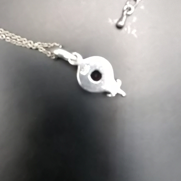 Gorgeously, Gothicly, Garnet. In a Deep Blood Red color.In a Sterling Silver set - Picture 3 of 9